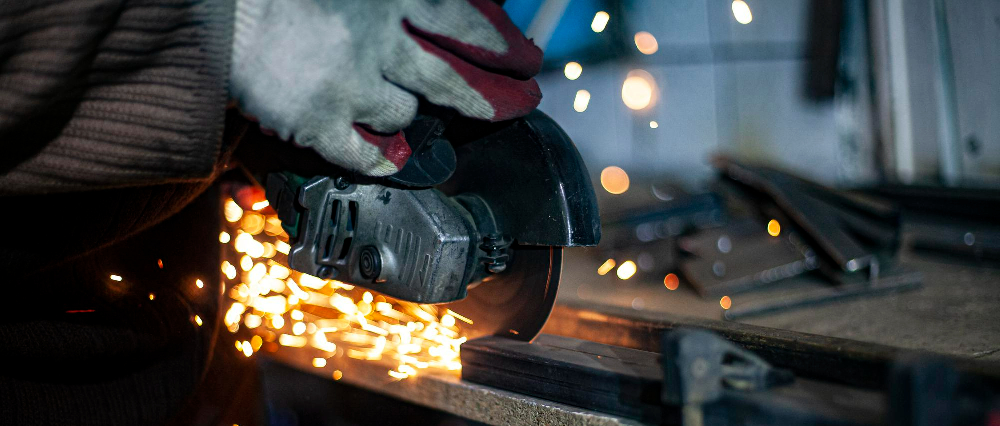 Corte a la medida en placas maquinables: ahorro de tiempo y mejora en precisión dimensional